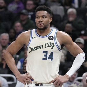 字母哥虽好但并不适合火箭！送出申京小贾&amp;强力替补值得吗？