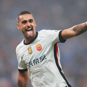 开云体育下载-东体：莱昂纳多特意赠送球衣给昔日恩师乔迪作为纪念