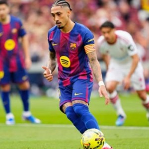 开云-拉菲尼亚单场西甲比赛前21分钟打进两粒点球，为21世纪第一人