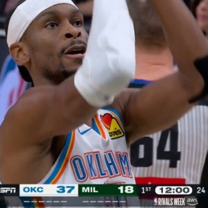 开云体育下载-一节打花？亚历山大造杀伤两罚中一 雷霆领先雄鹿20分