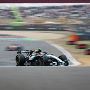 开云体育-杆位出发带回胜利，19岁新星安东内利登顶F1中国大奖赛，首夺分站赛冠军|车队|文汇报|汉密尔顿|维斯塔潘|新赛季_新浪体育_新浪新闻